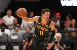 j9九游会晋级下一阶段首场状态出色，老鹰观众沸腾！，德罗巴重返赛场再创辉煌时刻的简单介绍